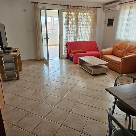 Apartmani Maria Preko Exterior photo